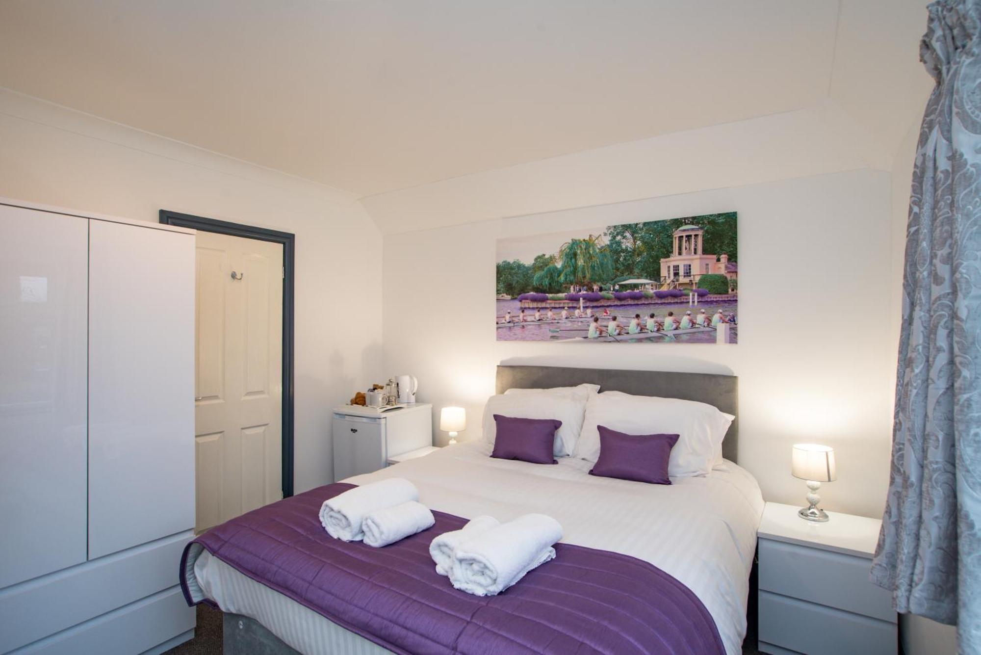 Wilson Lodge Мейденхед Экстерьер фото